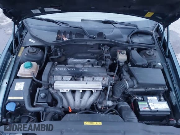 ✅ 1998 Volvo S70 • VIN: YV1LS5587W1512287 • Lot: 43887147. Listed on IAAI with 174,055 mi. Free auction sales archive from the USA and detailed vehicle history report at DreamBid. Image 10.