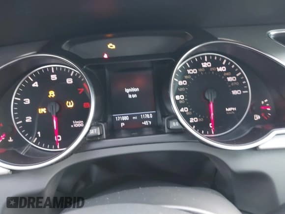 ✅ 2010 Audi A5 Premium Plus • VIN: WAULFAFR2AA002199 • Lot: 43694413. Wystawiony na IAAI z przebiegiem 171 880 mil. Bezpłatny archiwum sprzedaży aukcyjnych z USA i szczegółowy raport historii pojazdu na DreamBid. Zdjęcie 7.