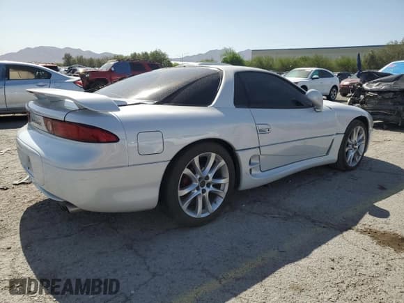 ✅ 1994 Mitsubishi 3000GT GT • VIN: JA3AM54J9RY010953 • Lot: 56419205. Wystawiony na Copart z przebiegiem 111 515 mil. Bezpłatny archiwum sprzedaży aukcyjnych z USA i szczegółowy raport historii pojazdu na DreamBid. Zdjęcie 3.