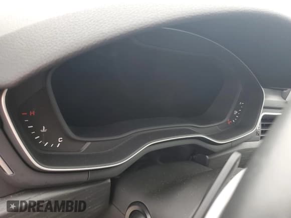 ✅ 2017 Audi allroad A4 Premium Plus • VIN: WA18NAF47HA163085 • Лот: 75079404. Опубликован ранее на Copart с пробегом Не указан. Бесплатный доступ к архиву аукционных продаж из США и подробный отчёт об истории автомобиля на DreamBid. Изображение 9.