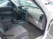 2008 Dodge Nitro SLT z VIN 1D8GT58K28W270723, wystawiony jako IAAI lot #42750938 z przebiegiem 167 668 mil mil oraz . Historia ofert i sprzedaży dostępna na DreamBid. Obrazek 5.