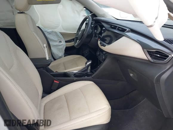 ✅ 2020 Buick Encore GX Essence • VIN: KL4MMFSL9LB104263 • Лот: 40996823. Опубликован ранее на IAAI с пробегом 44 257 миль. Бесплатный доступ к архиву аукционных продаж из США и подробный отчёт об истории автомобиля на DreamBid. Изображение 5.