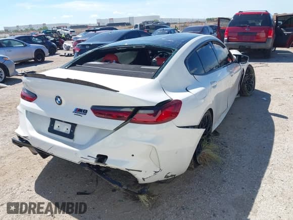 ✅ 2021 BMW M8 Competition • VIN: WBSGV0C05MCF88621 • Lot: 42218093. Listed on IAAI with Not provided. Free auction sales archive from the USA and detailed vehicle history report at DreamBid. Image 4.