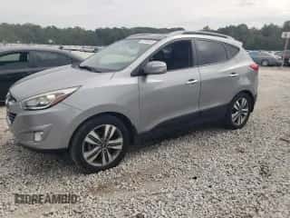 2015 Hyundai Tucson SE z VIN KM8JU3AG2FU017062, wystawiony jako Copart lot #71216813 z przebiegiem 118 372 mil mil oraz . Historia ofert i sprzedaży dostępna na DreamBid. Obrazek 1.