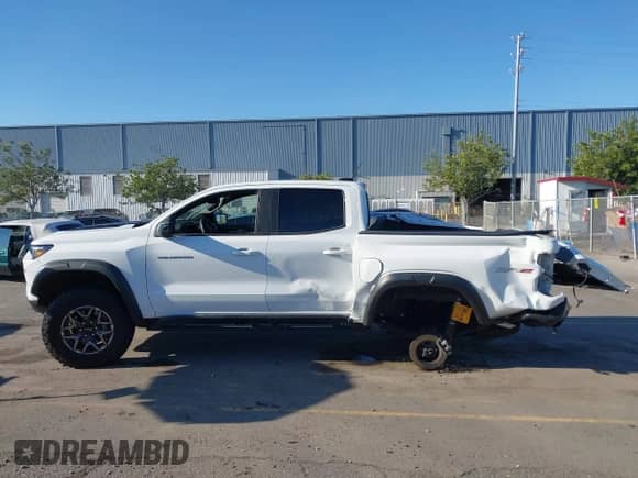 2023 Chevrolet Colorado 4WD ZR2 с VIN 1GCPTFEK7P1248852, выставлен на аукционе IAAI как лот 43465603 с пробегом 16 059 миль миль и . История ставок и продаж доступна на DreamBid. Изображение 14.