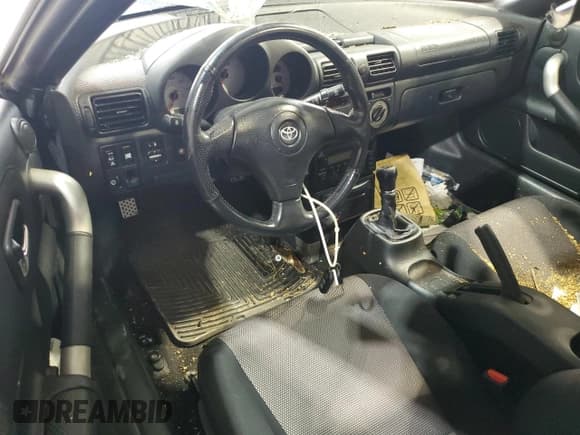 ✅ 2002 Toyota MR2 • VIN: JTDFR320120050178 • Lot: 59060465. Listed on Copart with 124,390 mi. Free auction sales archive from the USA and detailed vehicle history report at DreamBid. Image 8.