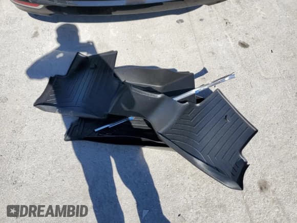 ✅ 2018 Acura TLX • VIN: 19UUB1F31JA004493 • Lot: 76955264. Wystawiony na Copart z przebiegiem 67 803 mil. Bezpłatny archiwum sprzedaży aukcyjnych z USA i szczegółowy raport historii pojazdu na DreamBid. Zdjęcie 14.