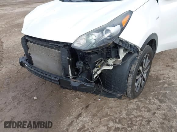 ✅ 2017 Kia Sportage EX • VIN: KNDPNCAC5H7261668 • Lot: 43815772. Wystawiony na IAAI z przebiegiem 108 352 mil. Bezpłatny archiwum sprzedaży aukcyjnych z USA i szczegółowy raport historii pojazdu na DreamBid. Zdjęcie 18.