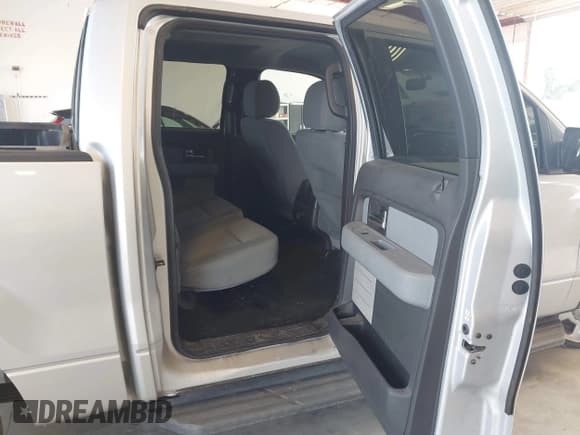 ✅ 2013 Ford F-150 XL • VIN: 1FTEW1CM6DKD55578 • Лот: 42936420. Опубликован ранее на IAAI с пробегом 93 174 миль. Бесплатный доступ к архиву аукционных продаж из США и подробный отчёт об истории автомобиля на DreamBid. Изображение 8.