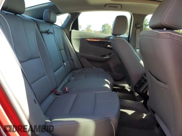 ✅ 2015 Chevrolet Impala LTZ • VIN: 2G1155SLXF9268667 • Lot: 87268455. Wystawiony na Copart z przebiegiem 35 112 mil. Bezpłatny archiwum sprzedaży aukcyjnych z USA i szczegółowy raport historii pojazdu na DreamBid. Zdjęcie 10.