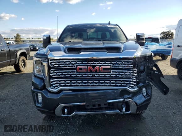 ✅ 2020 GMC Sierra 2500HD Denali • VIN: 1GT49REY9LF254043 • Lot: 82471425. Wystawiony na Copart z przebiegiem 66 381 mil. Bezpłatny archiwum sprzedaży aukcyjnych z USA i szczegółowy raport historii pojazdu na DreamBid. Zdjęcie 5.