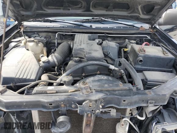 ✅ 2004 Chevrolet Colorado Z85 • VIN: 1GCCS198448121997 • Lot: 61898085. Wystawiony na Copart z przebiegiem 117 764 mil. Bezpłatny archiwum sprzedaży aukcyjnych z USA i szczegółowy raport historii pojazdu na DreamBid. Zdjęcie 11.