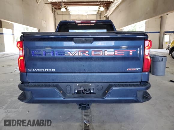 ✅ 2022 Chevrolet Silverado 1500 RST • VIN: 1GCUYEETXNZ176227 • Лот: 61963345. Опубликован ранее на Copart с пробегом 54 745 миль. Бесплатный доступ к архиву аукционных продаж из США и подробный отчёт об истории автомобиля на DreamBid. Изображение 6.