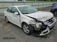 ✅ 2009 Volkswagen Jetta SE • VIN: 3VWRM71K39M057367 • Lot: 58745235. Listed on Copart with 130,647 mi. Free auction sales archive from the USA and detailed vehicle history report at DreamBid. Image 14.