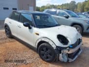✅ 2016 MINI Hardtop 4 Door • VIN: WMWXU1C58G2D10752 • Lot: 43271037. Listed on IAAI with 71,947 mi. Free auction sales archive from the USA and detailed vehicle history report at DreamBid. Image 1.