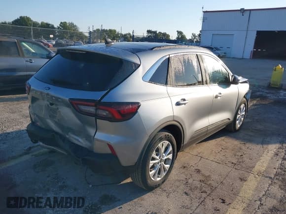 ✅ 2023 Ford Escape Active • VIN: 1FMCU0GN0PUA03689 • Lot: 43465181. Listed on IAAI with 15,957 mi. Free auction sales archive from the USA and detailed vehicle history report at DreamBid. Image 4.
