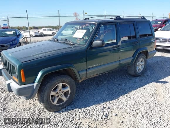 ✅ 1998 Jeep Cherokee SE • VIN: 1J4FJ28S9WL141496 • Lot: 43258341. Wystawiony na IAAI z przebiegiem 162 996 mil. Bezpłatny archiwum sprzedaży aukcyjnych z USA i szczegółowy raport historii pojazdu na DreamBid. Zdjęcie 2.