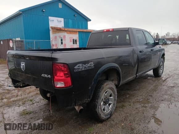 ✅ 2017 Ram 2500 Tradesman • VIN: 3C6UR5HL0HG538232 • Lot: 86534175. Wystawiony na Copart z przebiegiem 143 980 mil. Bezpłatny archiwum sprzedaży aukcyjnych z USA i szczegółowy raport historii pojazdu na DreamBid. Zdjęcie 3.