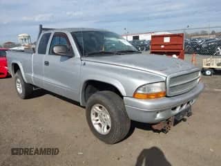 2003 Dodge Dakota Sport with VIN 1D7HG32N43S138938, listed as a IAAI auction lot 43610418 with 112,101 mi miles and . Bid and sale history available at DreamBid. Image 1.
