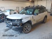 ✅ 2022 Ford Bronco Sport Outer Banks • VIN: 3FMCR9C63NRD27101 • Лот: 43421040. Опубликован ранее на IAAI с пробегом 95 755 миль. Бесплатный доступ к архиву аукционных продаж из США и подробный отчёт об истории автомобиля на DreamBid. Изображение 17.