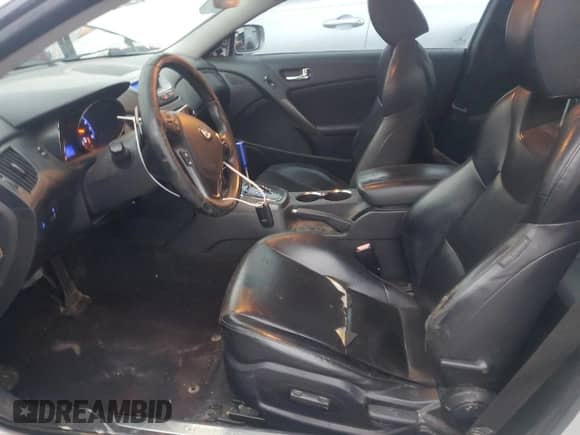 2012 Hyundai Genesis Coupe Track z VIN KMHHU6KH4CU074740, wystawiony jako Copart lot #84429034 z przebiegiem 153 403 mil mil oraz Czysty tytuł • Clean title. Historia ofert i sprzedaży dostępna na DreamBid. Obrazek 7.