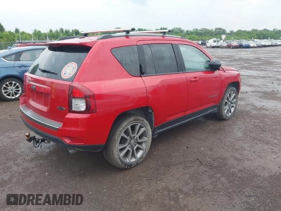 ✅ 2017 Jeep Compass Sport • VIN: 1C4NJCBA8HD166880 • Лот: 42593173. Опубликован ранее на IAAI с пробегом 110 397 миль. Бесплатный доступ к архиву аукционных продаж из США и подробный отчёт об истории автомобиля на DreamBid. Изображение 4.