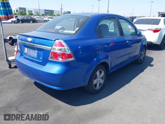 ✅ 2010 Chevrolet Aveo 1LT • VIN: KL1TD5DE8AB107671 • Lot: 42962431. Listed on IAAI with 83,092 mi. Free auction sales archive from the USA and detailed vehicle history report at DreamBid. Image 4.