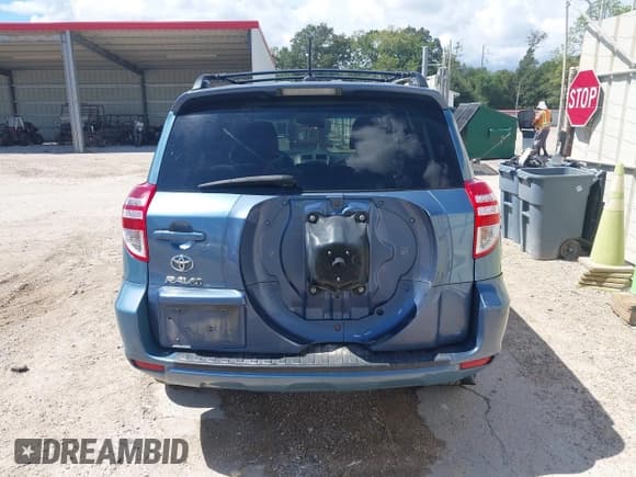 ✅ 2012 Toyota RAV4 • VIN: 2T3ZF4DV0CW129293 • Лот: 43278321. Опубликован ранее на IAAI с пробегом 135 922 миль. Бесплатный доступ к архиву аукционных продаж из США и подробный отчёт об истории автомобиля на DreamBid. Изображение 17.