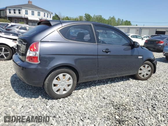 ✅ 2007 Hyundai Accent GS • VIN: KMHCM36C67U041039 • Лот: 67071925. Опубликован ранее на Copart с пробегом 78 730 миль. Бесплатный доступ к архиву аукционных продаж из США и подробный отчёт об истории автомобиля на DreamBid. Изображение 3.