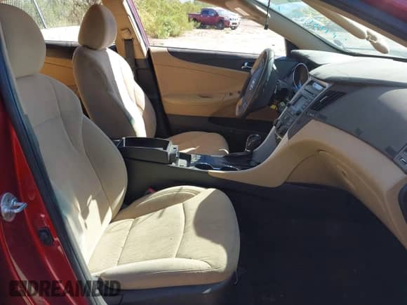 2014 Hyundai Sonata GLS with VIN 5NPEB4AC5EH944659, listed as a IAAI auction lot 43432552 with 147,586 mi miles and . Bid and sale history available at DreamBid. Image 5.