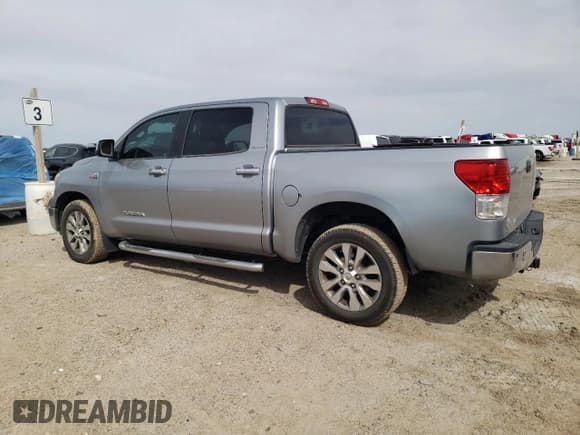 ✅ 2011 Toyota Tundra Limited • VIN: 5TFFY5F15BX108866 • Лот: 48789855. Опубликован ранее на Copart с пробегом 127 159 миль. Бесплатный доступ к архиву аукционных продаж из США и подробный отчёт об истории автомобиля на DreamBid. Изображение 2.