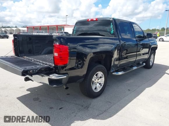 ✅ 2018 Chevrolet Silverado 1500 LT • VIN: 3GCPCREH6JG315777 • Лот: 43279346. Опубликован ранее на IAAI с пробегом 102 487 миль. Бесплатный доступ к архиву аукционных продаж из США и подробный отчёт об истории автомобиля на DreamBid. Изображение 4.