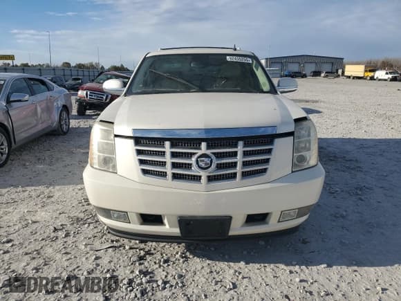 ✅ 2007 Cadillac Escalade • VIN: 1GYEC63867R259108 • Lot: 92455255. Listed on Copart with 208,582 mi. Free auction sales archive from the USA and detailed vehicle history report at DreamBid. Image 5.