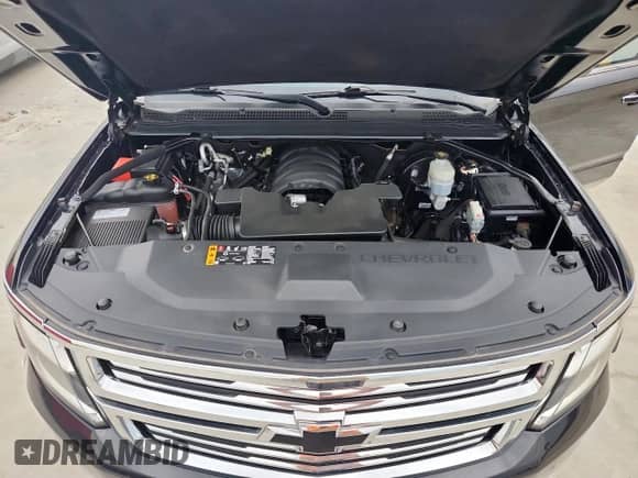 2020 Chevrolet Tahoe Premier z VIN 1GNSCCKC8LR188993, wystawiony jako Copart lot #60122655 z przebiegiem 103 415 mil mil oraz Czysty tytuł • Clean title. Historia ofert i sprzedaży dostępna na DreamBid. Obrazek 12.