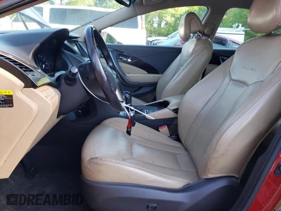 ✅ 2013 Hyundai Azera • VIN: KMHFG4JG8DA249683 • Лот: 53285615. Опубликован ранее на Copart с пробегом 159 355 миль. Бесплатный доступ к архиву аукционных продаж из США и подробный отчёт об истории автомобиля на DreamBid. Изображение 7.