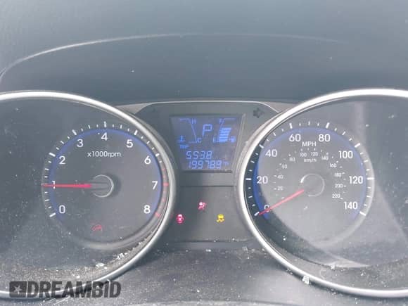 ✅ 2011 Hyundai Tucson Limited • VIN: KM8JUCACXBU213998 • Lot: 42937468. Listed on IAAI with 199,789 mi. Free auction sales archive from the USA and detailed vehicle history report at DreamBid. Image 7.