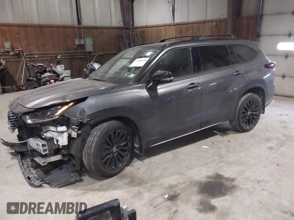 ✅ 2024 Toyota Highlander LE • VIN: 5TDKDRBH2RS528556 • Лот: 41428628. Опубликован ранее на IAAI с пробегом 12 935 миль. Бесплатный доступ к архиву аукционных продаж из США и подробный отчёт об истории автомобиля на DreamBid. Изображение 20.