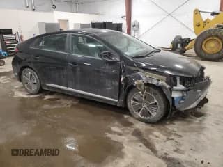 ✅ 2020 Hyundai Ioniq SE • VIN: KMHC65LD9LU233973 • Lot: 42699895. Wystawiony na Copart z przebiegiem 61 087 mil. Bezpłatny archiwum sprzedaży aukcyjnych z USA i szczegółowy raport historii pojazdu na DreamBid. Zdjęcie 4.