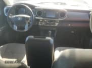 ✅ 2017 Toyota Tacoma SR5 • VIN: 5TFSZ5AN1HX053606 • Lot: 81950205. Wystawiony na Copart z przebiegiem 99 772 mil. Bezpłatny archiwum sprzedaży aukcyjnych z USA i szczegółowy raport historii pojazdu na DreamBid. Zdjęcie 8.