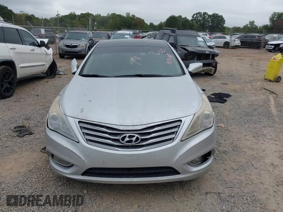 ✅ 2013 Hyundai Azera • VIN: KMHFH4JG9DA247602 • Лот: 43310653. Опубликован ранее на IAAI с пробегом 228 911 миль. Бесплатный доступ к архиву аукционных продаж из США и подробный отчёт об истории автомобиля на DreamBid. Изображение 12.