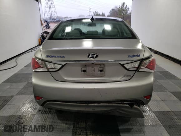 ✅ 2014 Hyundai Sonata Limited • VIN: KMHEC4A49EA108068 • Lot: 41383195. Listed on Copart with 186,158 mi. Free auction sales archive from the USA and detailed vehicle history report at DreamBid. Image 6.