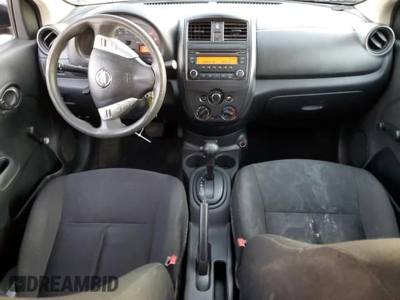 ✅ 2018 Nissan Versa SV • VIN: 3N1CN7AP6JL867994 • Лот: 93626745. Опубликован ранее на Copart с пробегом 139 322 миль. Бесплатный доступ к архиву аукционных продаж из США и подробный отчёт об истории автомобиля на DreamBid. Изображение 8.