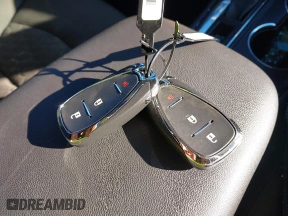 ✅ 2019 Chevrolet Equinox LT • VIN: 2GNAXUEV8K6239860 • Lot: 43410935. Wystawiony na IAAI z przebiegiem 86 282 mil. Bezpłatny archiwum sprzedaży aukcyjnych z USA i szczegółowy raport historii pojazdu na DreamBid. Zdjęcie 11.