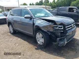 ✅ 2018 Volkswagen Atlas SEL Premium • VIN: 1V2NR2CA0JC546775 • Lot: 42924880. Wystawiony na IAAI z przebiegiem 124 223 mil. Bezpłatny archiwum sprzedaży aukcyjnych z USA i szczegółowy raport historii pojazdu na DreamBid. Zdjęcie 1.