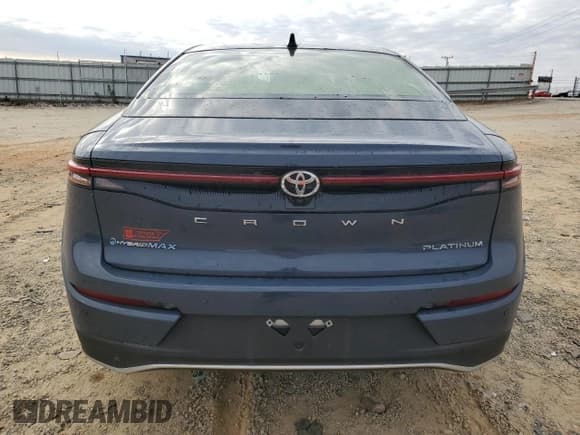 ✅ 2025 Toyota Crown Platinum • VIN: JTDAFAAF3S3012270 • Lot: 91422955. Wystawiony na Copart z przebiegiem 16 885 mil. Bezpłatny archiwum sprzedaży aukcyjnych z USA i szczegółowy raport historii pojazdu na DreamBid. Zdjęcie 6.