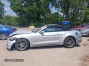✅ 2016 Ford Mustang EcoBoost Premium • VIN: 1FATP8UH3G5299901 • Lot: 42676095. Wystawiony na IAAI z przebiegiem 94 872 mil. Bezpłatny archiwum sprzedaży aukcyjnych z USA i szczegółowy raport historii pojazdu na DreamBid. Zdjęcie 15.