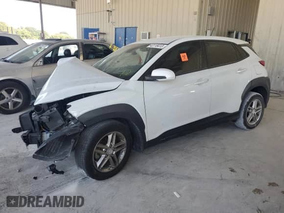 2019 Hyundai Kona SE z VIN KM8K12AA2KU283727, wystawiony jako Copart lot #43118413 z przebiegiem 37 467 mil mil oraz . Historia ofert i sprzedaży dostępna na DreamBid. Obrazek 1.