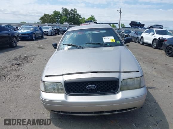 ✅ 2010 Ford Police Interceptor • VIN: 2FABP7BV9AX125268 • Lot: 42340529. Listed on IAAI with Not provided. Free auction sales archive from the USA and detailed vehicle history report at DreamBid. Image 12.