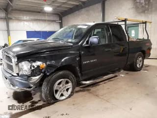 ✅ 2007 Dodge 1500 SLT • VIN: 1D7HU18227S143166 • Лот: 52210244. Опубликован ранее на Copart с пробегом 135 048 миль. Бесплатный доступ к архиву аукционных продаж из США и подробный отчёт об истории автомобиля на DreamBid. Изображение 1.