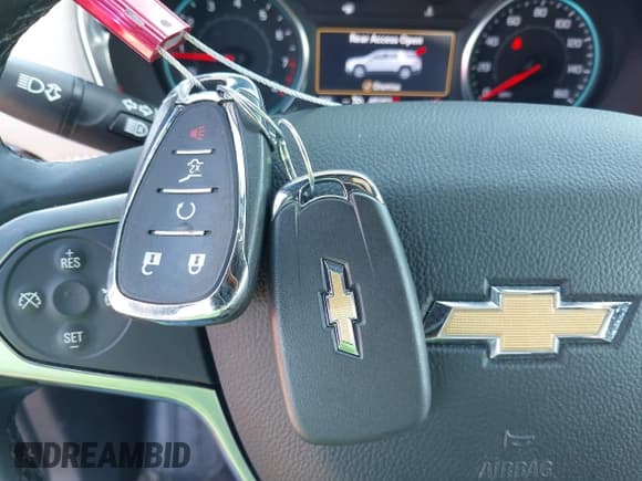 ✅ 2023 Chevrolet Traverse LT Cloth • VIN: 1GNERGKW5PJ181453 • Lot: 42869438. Listed on IAAI with 48,393 mi. Free auction sales archive from the USA and detailed vehicle history report at DreamBid. Image 11.